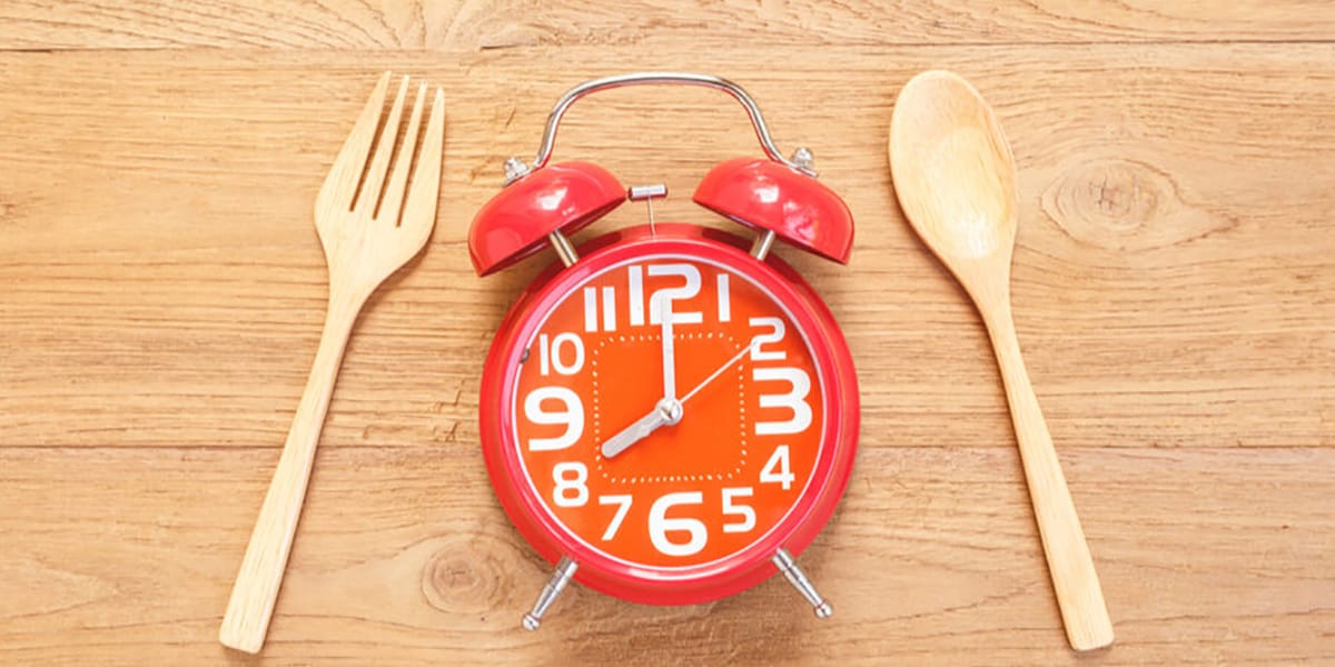 Eating after 6 p.m. makes you fat. Fact or fiction?