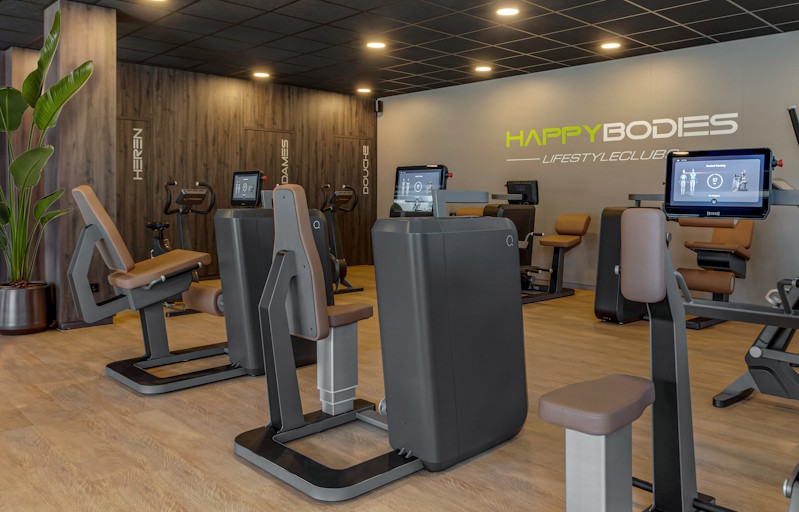 Trainingsruimte van Happy Bodies Nieuwegein met de Milon-toestellen